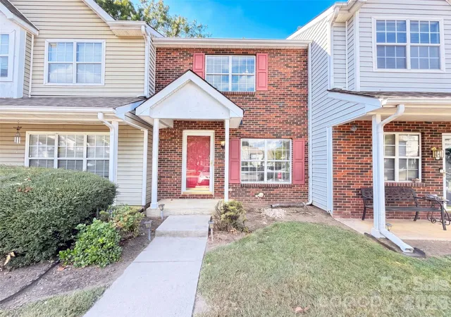 Photo 1 of Townhouse for sale at 12605 Tucker Xing Ln, Charlotte, NC 28273 | MLS# 4425590 | Listing updated on 2026-09-22