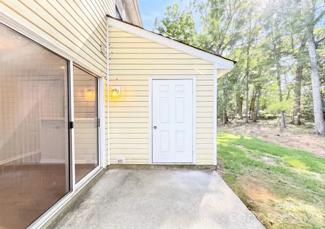 Photo 4 of Townhouse for sale at 12605 Tucker Xing Ln, Charlotte, NC 28273 | MLS# 4425590 | Listing updated on 2026-09-22