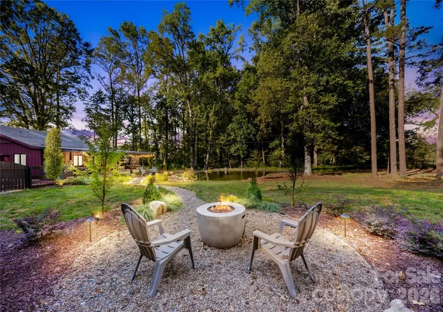 Photo 3 of Single family home for sale at 13923 Asbury Chapel Rd, Huntersville, NC 28078 | MLS# 4425592 | Listing updated on 2026-10-10