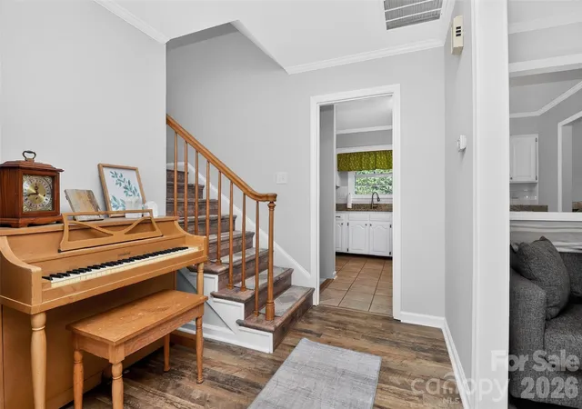 Photo 4 of Single family home for sale at 10743 Osprey Dr, Charlotte, NC 28226 | MLS# 4425593 | Listing updated on 2026-09-28