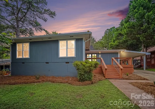 Photo 1 of Sale Pending at 1162 Molokai Dr, Fort Mill, SC 29708 | MLS# 4425607 | Listing updated on 2026-09-29