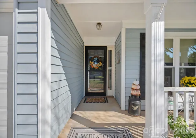Photo 2 of Sale Pending at 628 Rebecca Jane Dr, Mooresville, NC 28115 | MLS# 4425615 | Listing updated on 2026-10-04