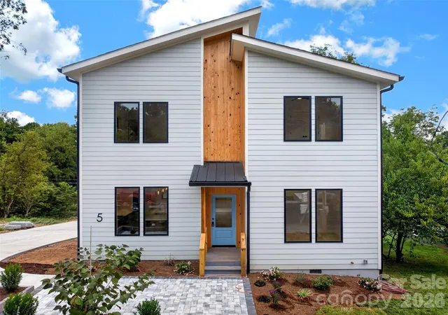 Single family home for sale at 5 Bellagio Pl, Asheville, NC 28803 | MLS# 4425621