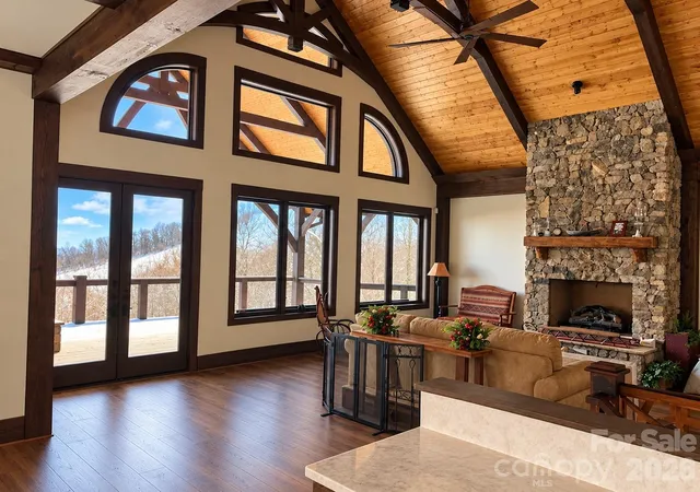 Photo 2 of Single family home for sale at 30 Finlaystone Tr, Waynesville, NC 28786 | MLS# 4425626 | Listing updated on 2026-10-02