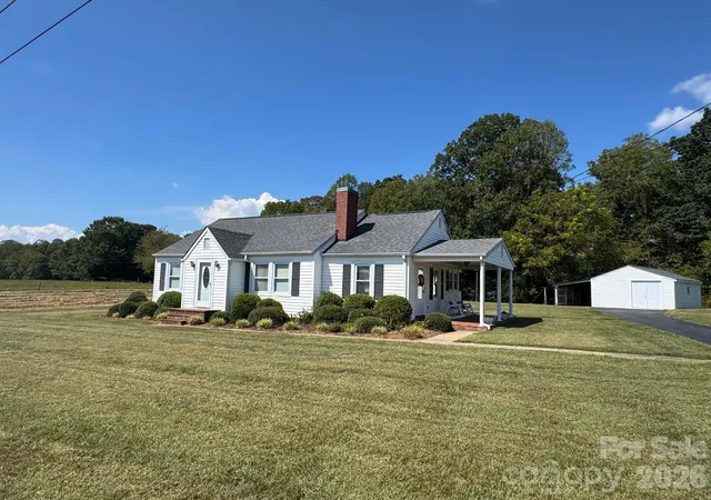 Photo 1 of Single family home for sale at 2709 Murray Rd, State Road, NC 28676 | MLS# 4425634 | Listing updated on 2026-09-24