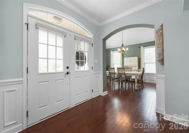 Photo 4 of Single family home for sale at 10328 Drake Hl Dr, Huntersville, NC 28078 | MLS# 4425644 | Listing updated on 2026-09-18