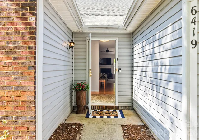 Photo 2 of Sale Pending at 6419 Gatesville Ln, Charlotte, NC 28270 | MLS# 4425650 | Listing updated on 2026-10-05