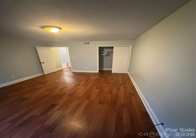Listing Photo 4 - Condo for sale in building located at 1914 Meadowlark Ln, Charlotte, NC 28210 - Unit #6