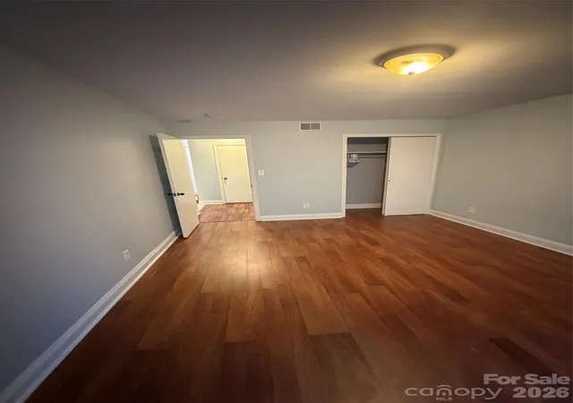 Listing Photo 5 - Condo for sale in building located at 1914 Meadowlark Ln, Charlotte, NC 28210 - Unit #6