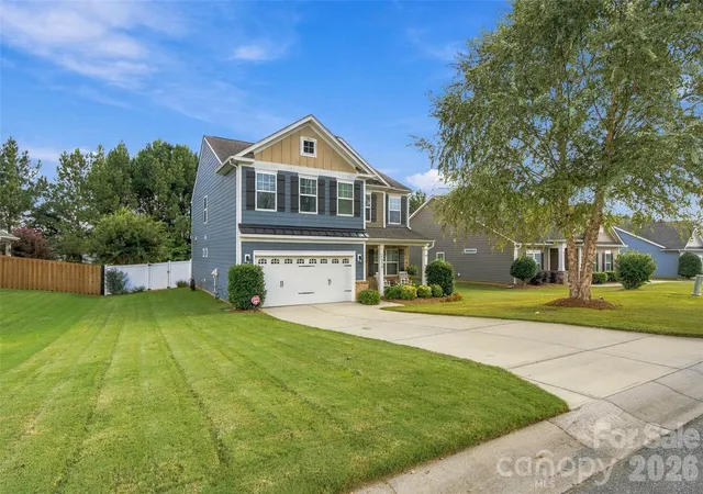 Photo 1 of Single family home for sale at 7337 Adirondack Dr, Denver, NC 28037 | MLS# 4425673 | Listing updated on 2026-09-29