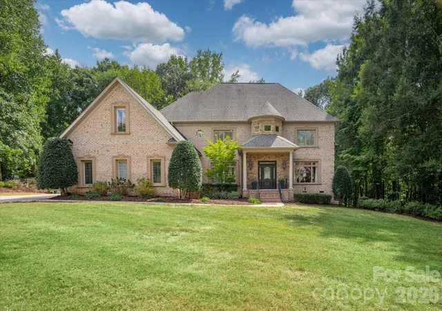Photo 1 of Single family home for sale at 1005 Firethorne Clb Dr, Waxhaw, NC 28173 | MLS# 4425680 | Listing updated on 2026-09-29