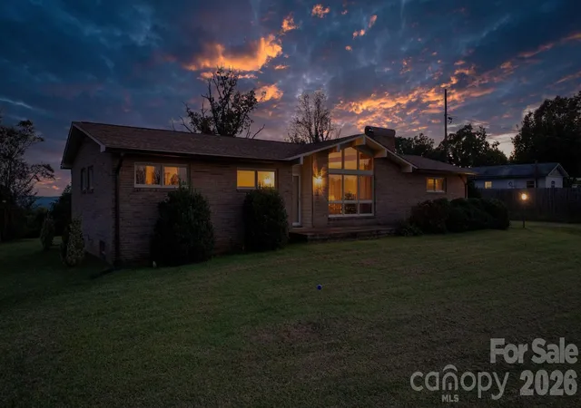 Photo 2 of Single family home for sale at 1189 Cajah Mountain Rd, Hudson, NC 28638 | MLS# 4425689 | Listing updated on 2026-09-22