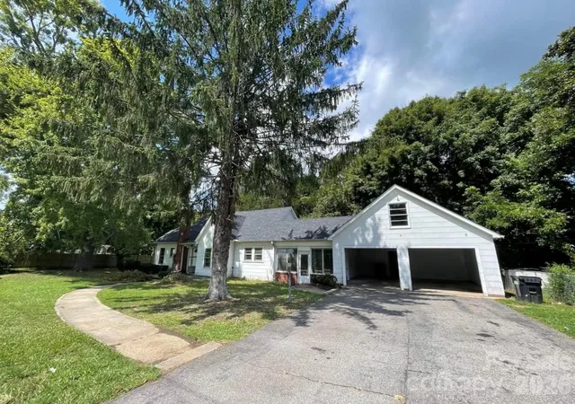 Photo 1 of Single family home for sale at 3130 Faith Rd, Salisbury, NC 28146 | MLS# 4425693 | Listing updated on 2026-09-18