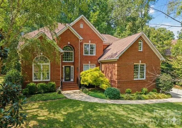 Photo 1 of Single family home for sale at 799 Thorn Ridge Ln, Clover, SC 29710 | MLS# 4425694 | Listing updated on 2026-10-13
