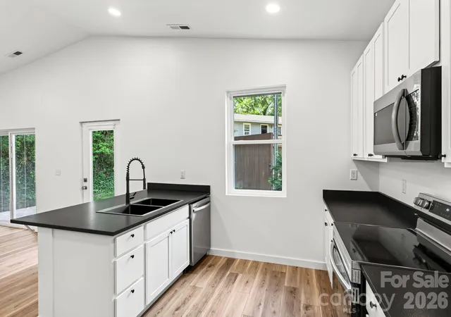 Photo 4 of Single family home for sale at 60 Pearl St, Black Mountain, NC 28711 | MLS# 4425700 | Listing updated on 2026-09-24