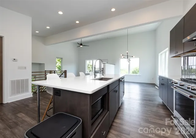 Photo 4 of Single family home for sale at 232 Flint St, Charlotte, NC 28216 | MLS# 4425709 | Listing updated on 2026-09-30