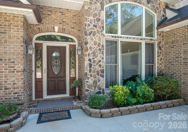 Photo 3 of Single family home for sale at 145 Chippawa Dr, Dallas, NC 28034 | MLS# 4425711 | Listing updated on 2026-10-05