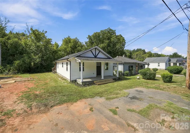 Photo 2 of Single family home for sale at 335 Baker St, Rock Hill, SC 29730 | MLS# 4425717 | Listing updated on 2026-09-17