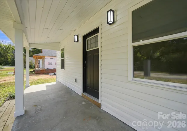 Photo 4 of Single family home for sale at 335 Baker St, Rock Hill, SC 29730 | MLS# 4425717 | Listing updated on 2026-09-17