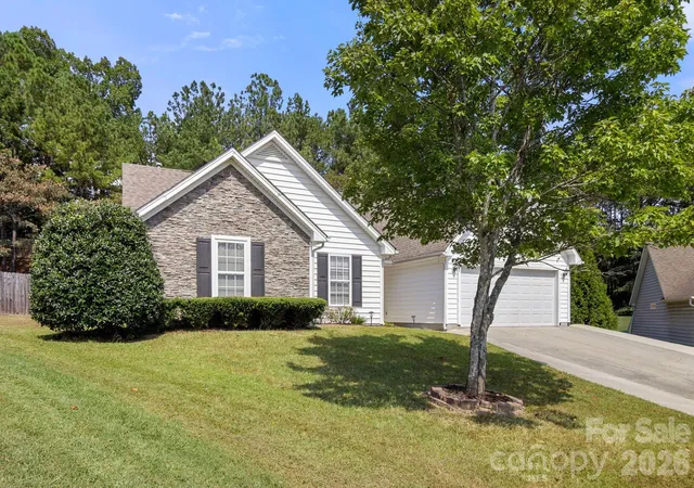 Photo 3 of Single family home for sale at 11110 Caroline Whitney Cir, Charlotte, NC 28212 | MLS# 4425727 | Listing updated on 2026-10-15