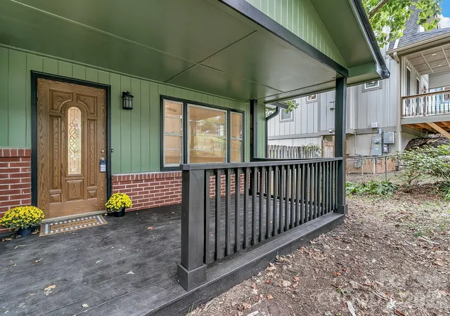 Photo 4 of Single family home for sale at 43 Rex Dr, Asheville, NC 28806 | MLS# 4425731 | Listing updated on 2026-10-30