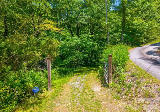 Photo 37 of Single family home for sale at 255 Bailey Ave, Bryson City, NC 28713 | MLS# 4425736 | Listing updated on 2026-10-12