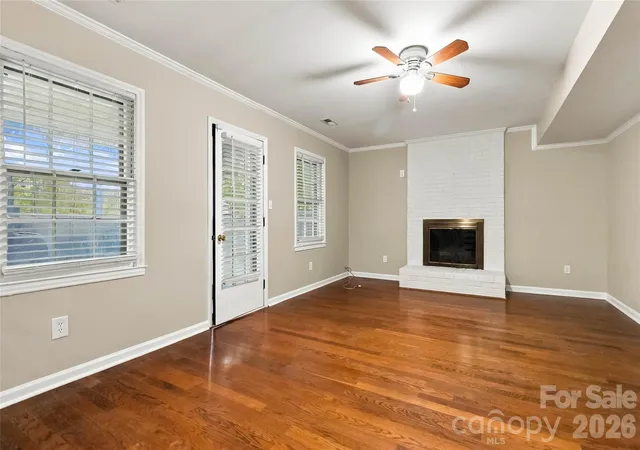 Photo 3 of Single family home for sale at 2711 Johnny Reb Ln, Charlotte, NC 28273 | MLS# 4425742 | Listing updated on 2026-09-22
