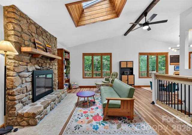 Photo 3 of Single family home for sale at 39 Spooks Branch Ext, Asheville, NC 28804 | MLS# 4425743 | Listing updated on 2026-10-03