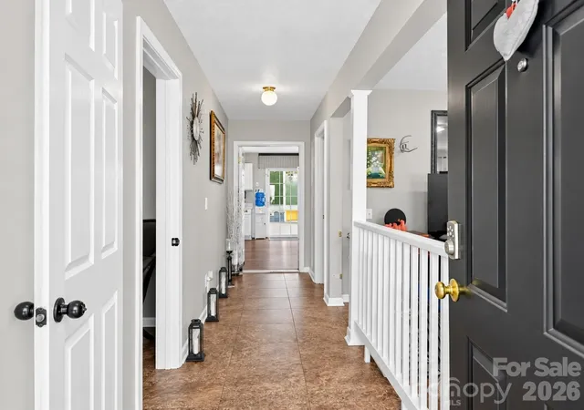Photo 2 of Single family home for sale at 1670 Coryton Way, High Point, NC 27260 | MLS# 4425744 | Listing updated on 2026-10-05