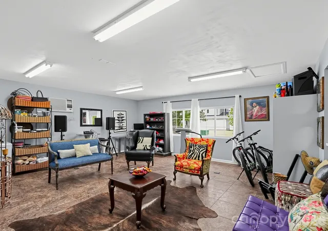 Photo 3 of Single family home for sale at 1670 Coryton Way, High Point, NC 27260 | MLS# 4425744 | Listing updated on 2026-10-05