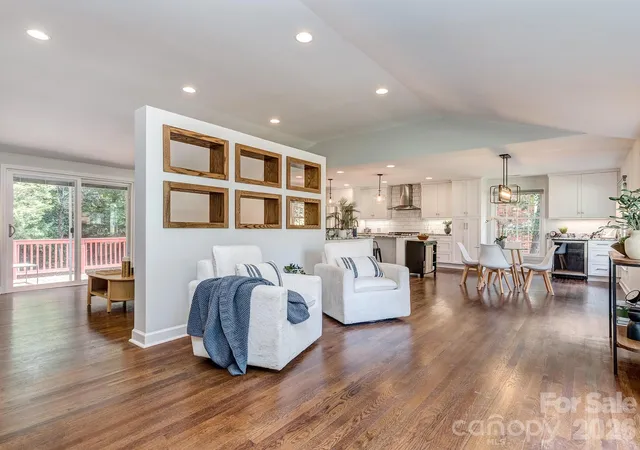 Photo 1 of Single family home for sale at 611 Reynolds Dr, Charlotte, NC 28209 | MLS# 4425763 | Listing updated on 2026-10-31
