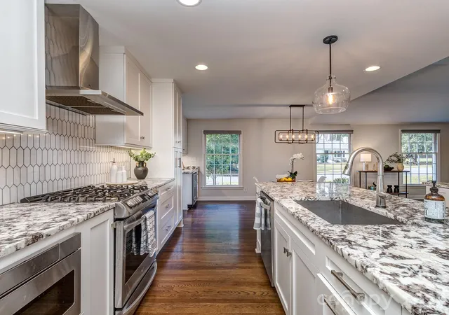 Photo 3 of Single family home for sale at 611 Reynolds Dr, Charlotte, NC 28209 | MLS# 4425763 | Listing updated on 2026-10-31