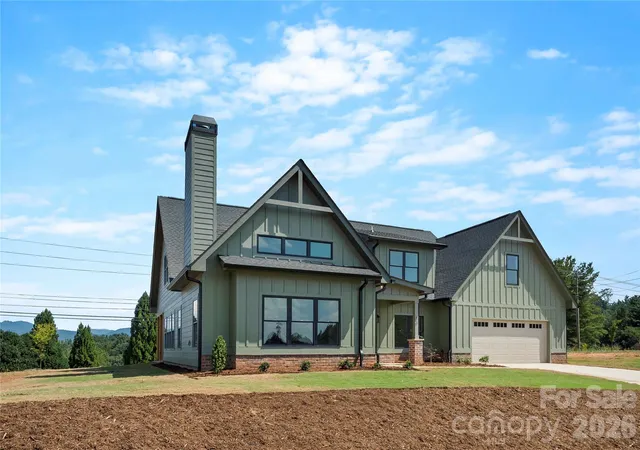 Photo 3 of Single family home for sale at 11 Sky Dr S #2, Asheville, NC 28806 | MLS# 4425773 | Listing updated on 2026-09-22