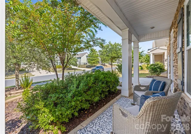 Photo 3 of Single family home for sale at 1361 Rainier Dr, Fort Mill, SC 29708 | MLS# 4425776 | Listing updated on 2026-10-04