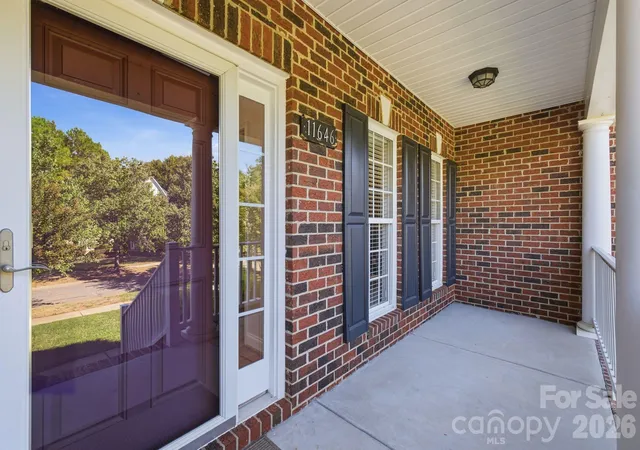 Photo 2 of Single family home for sale at 11646 Red Falcon Ct, Huntersville, NC 28078 | MLS# 4425778 | Listing updated on 2026-10-06