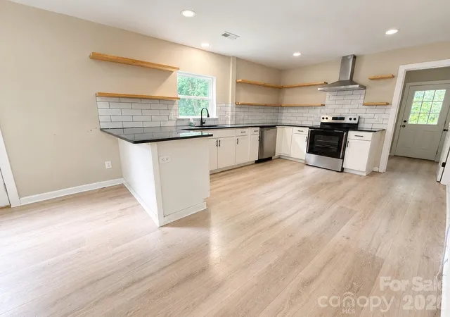 Photo 3 of Single family home for sale at 1450 Zion Church Rd, Gold Hill, NC 28071 | MLS# 4425785 | Listing updated on 2026-09-18