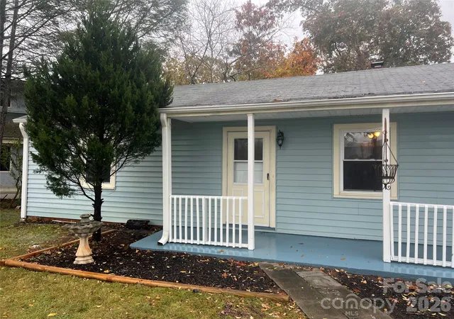 Photo 3 of Single family home for sale at 243 Governors View Rd, Asheville, NC 28805 | MLS# 4425794 | Listing updated on 2026-09-22