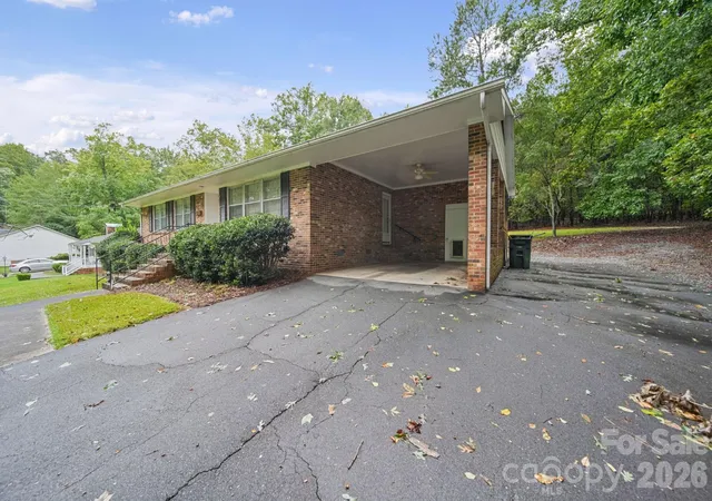 Photo 3 of Single family home for sale at 204 Breslin St, Wadesboro, NC 28170 | MLS# 4425795 | Listing updated on 2026-09-28