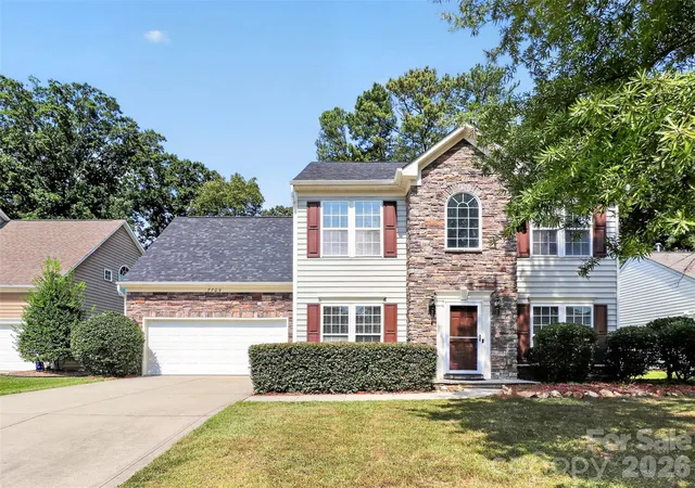 Photo 1 of Single family home for sale at 7709 Greylock Ridge Rd, Matthews, NC 28105 | MLS# 4425798 | Listing updated on 2026-09-29