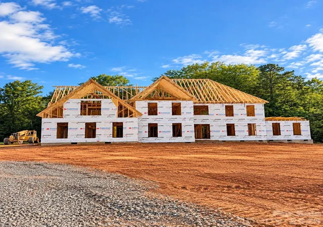 Photo 2 of Single family home for sale at 8205 Rolling Flds Rd, Charlotte, NC 28227 | MLS# 4425799 | Listing updated on 2026-09-25
