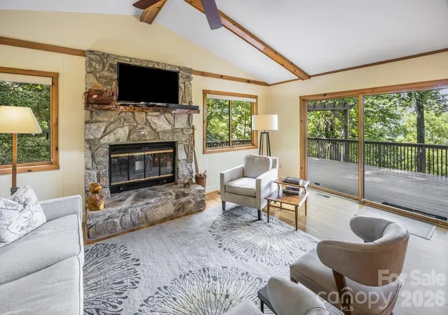 Photo 4 of Single family home for sale at 1073 Countryside Dr, Waynesville, NC 28785 | MLS# 4425815 | Listing updated on 2026-09-19