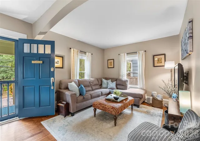 Photo 3 of Single family home for sale at 96 Longview Rd, Asheville, NC 28806 | MLS# 4425822 | Listing updated on 2026-09-26