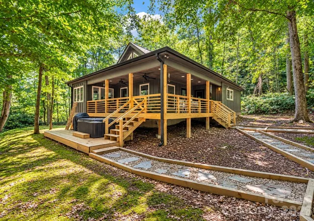 Photo 4 of Single family home for sale at 126 Swans Way W, Lake Lure, NC 28746 | MLS# 4425832 | Listing updated on 2026-09-24