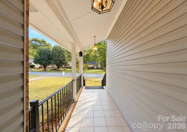 Photo 3 of Single family home for sale at 6501 Old Meadow Rd, Charlotte, NC 28227 | MLS# 4425844 | Listing updated on 2026-09-30