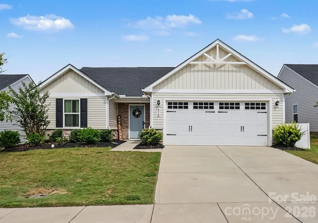 Photo 2 of Single family home for sale at 313 Damask Dr, Lancaster, SC 29720 | MLS# 4425847 | Listing updated on 2026-09-25