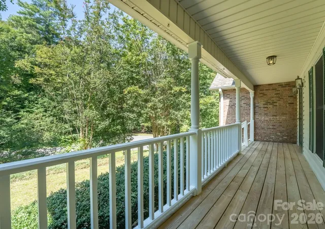 Photo 2 of Single family home for sale at 106 Fish Hawk Dr, Hendersonville, NC 28739 | MLS# 4425849 | Listing updated on 2026-09-21
