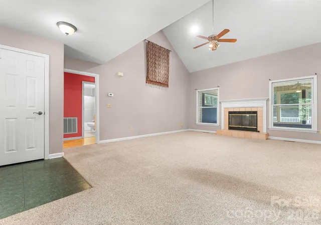 Photo 3 of Single family home for sale at 106 Fish Hawk Dr, Hendersonville, NC 28739 | MLS# 4425849 | Listing updated on 2026-09-21