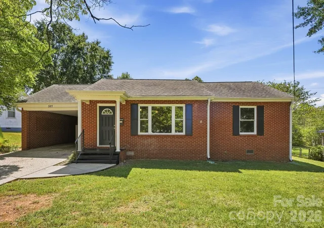 Photo 2 of Sale Pending at 517 Battleground Rd, Lincolnton, NC 28092 | MLS# 4425854 | Listing updated on 2026-09-24