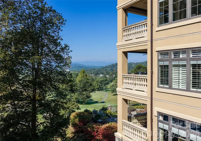 Photo 3 of Condo for sale at 288 Macon Ave #201, Asheville, NC 28804 | MLS# 4425857 | Listing updated on 2026-10-09