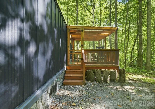 Photo 3 of Single family home for sale at 145 Kingfisher Ln, Sylva, NC 28779 | MLS# 4425867 | Listing updated on 2026-09-18